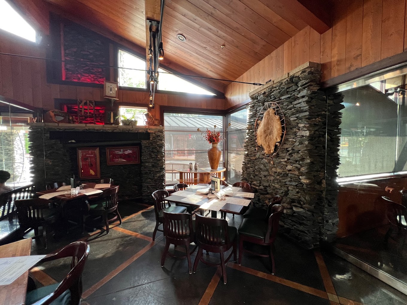 15+ Best Restaurants To Visit In Gatlinburg, TN